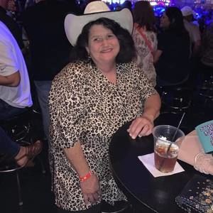 Meet your Posher, Cassandra